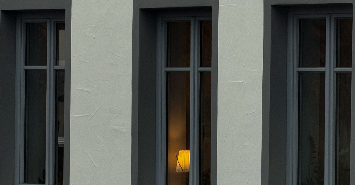 Assessing the Insulation Effectiveness of Double Glazed Windows