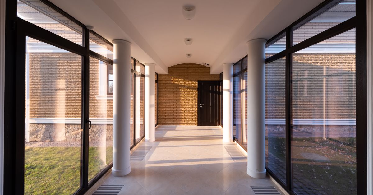 Key Features of Double Glazed Windows That Reduce Sound