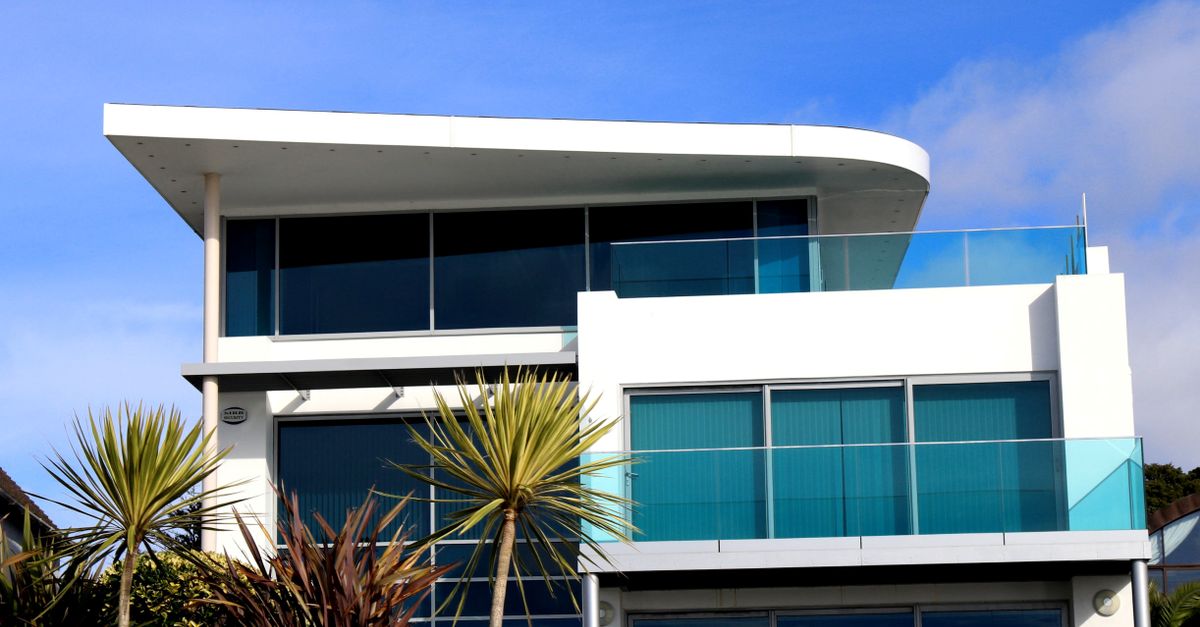 Optimising Home Heating with Double Glazed Windows
